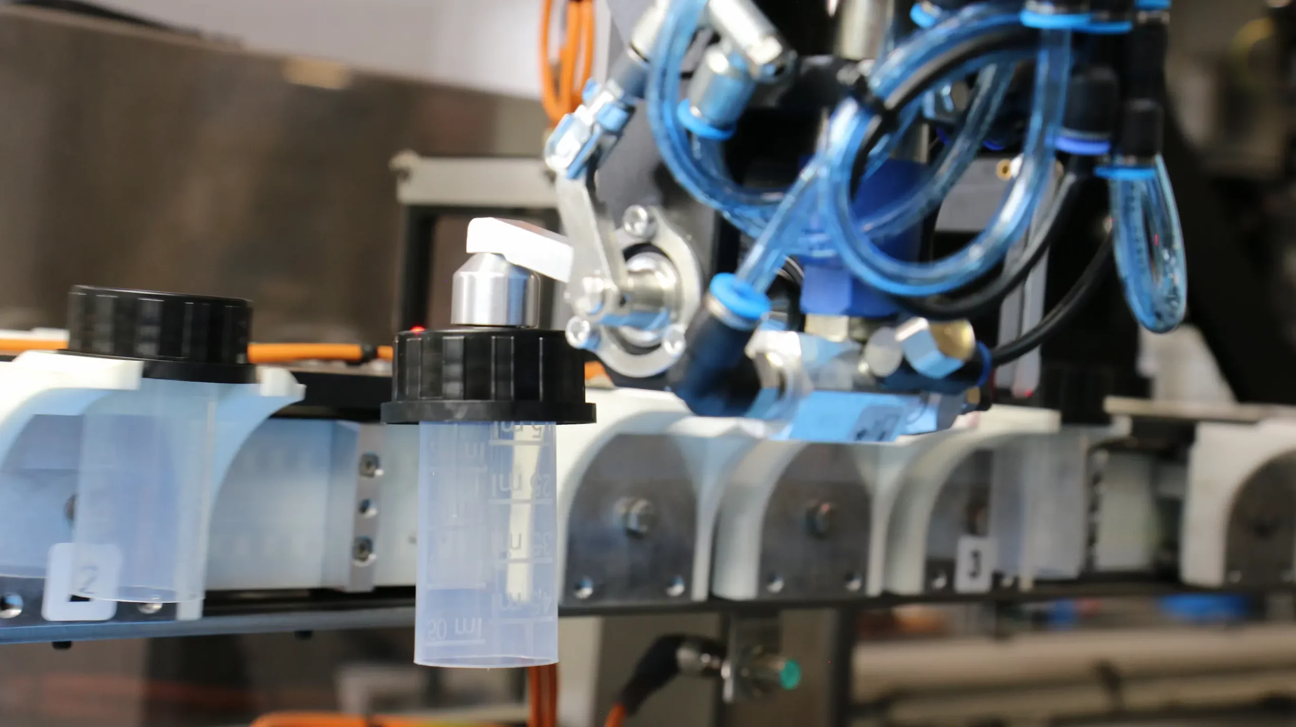 Robot capper PACK'R for Interpack 2026